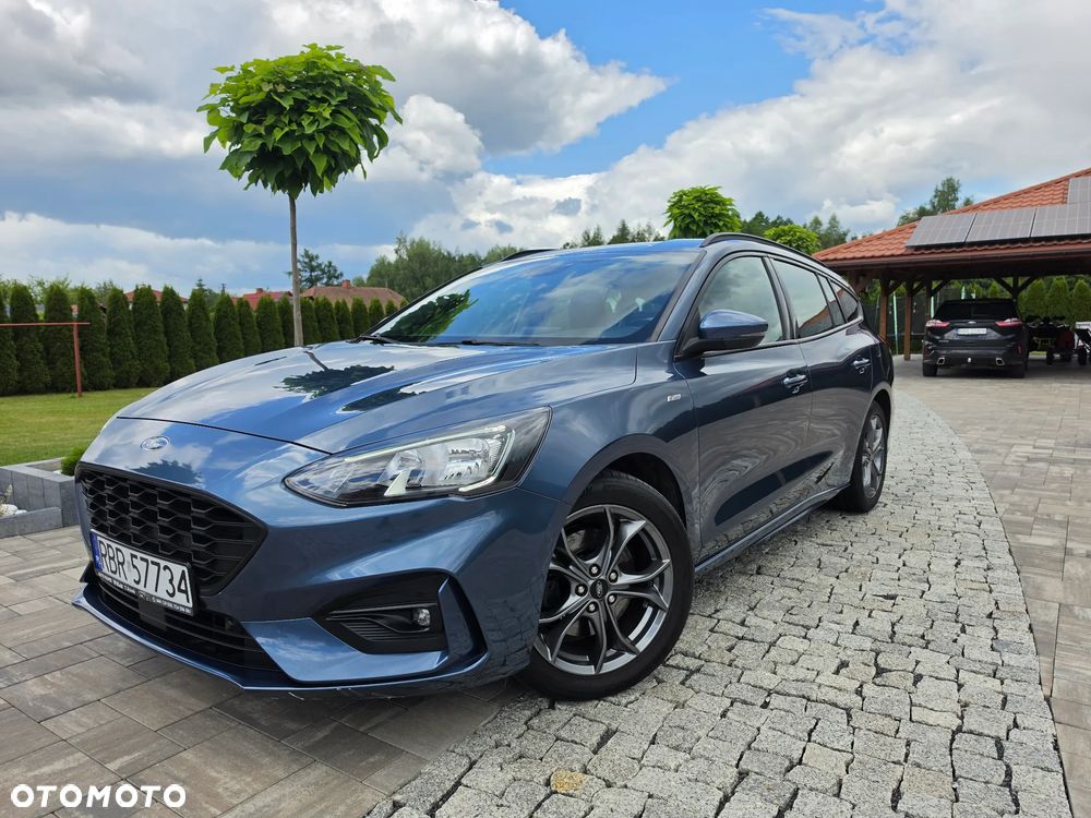 Ford Focus 1.0 EcoBoost Start-Stopp-System ST-LINE