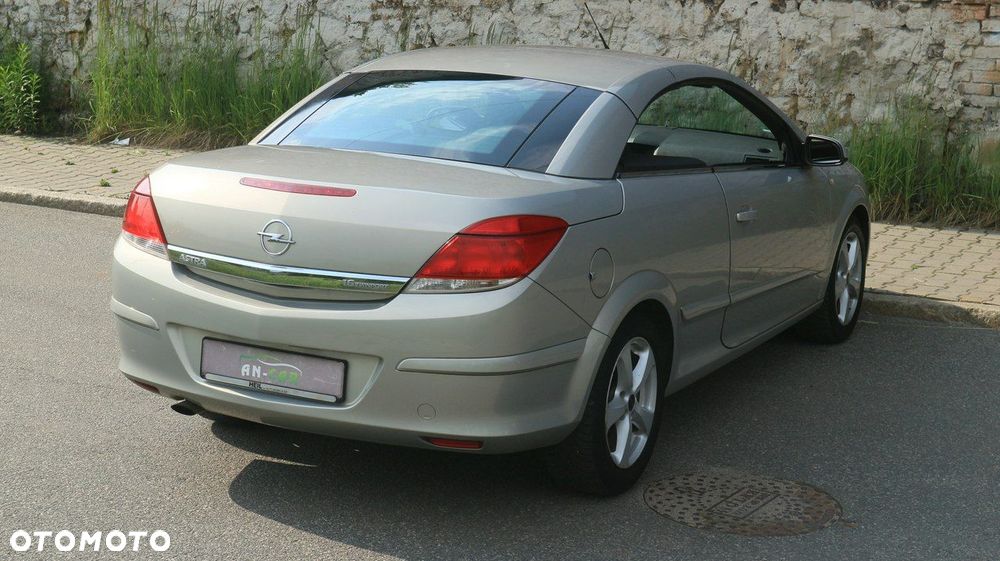 Opel Astra GTC 1.6 Edition - 7