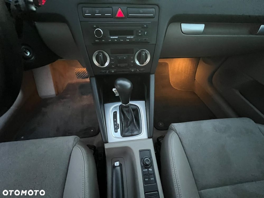 Audi A3 Sportback - 12