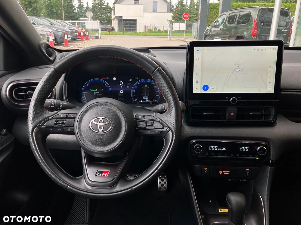 Toyota Yaris Hybrid 1.5 GR Sport - 23