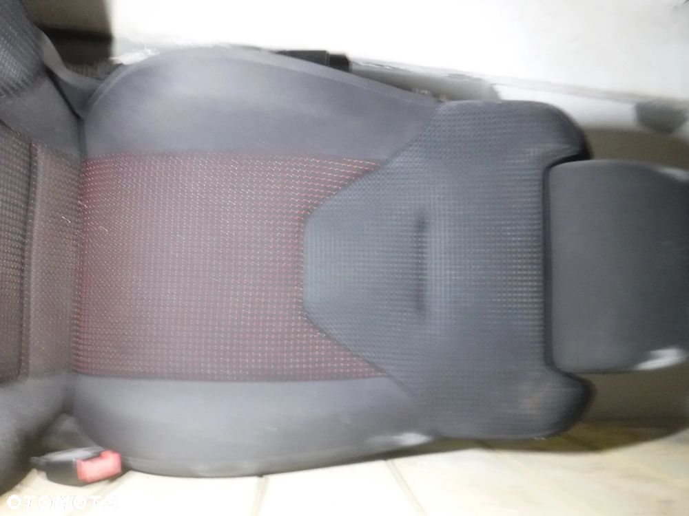 Seat Leon II Altea Toledo III fotel prawy kubelek ladny - 2