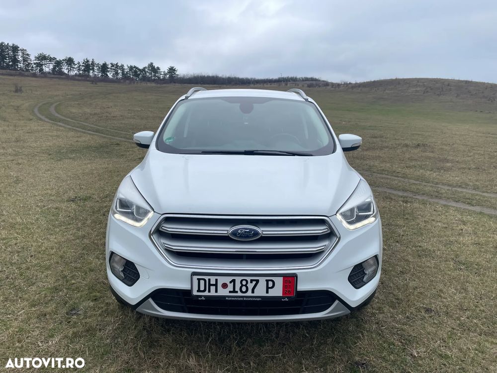 Ford Kuga - 1
