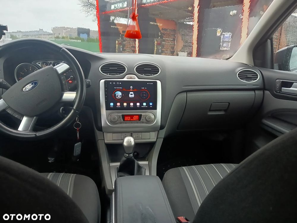 Ford Focus 1.6 Titanium - 12