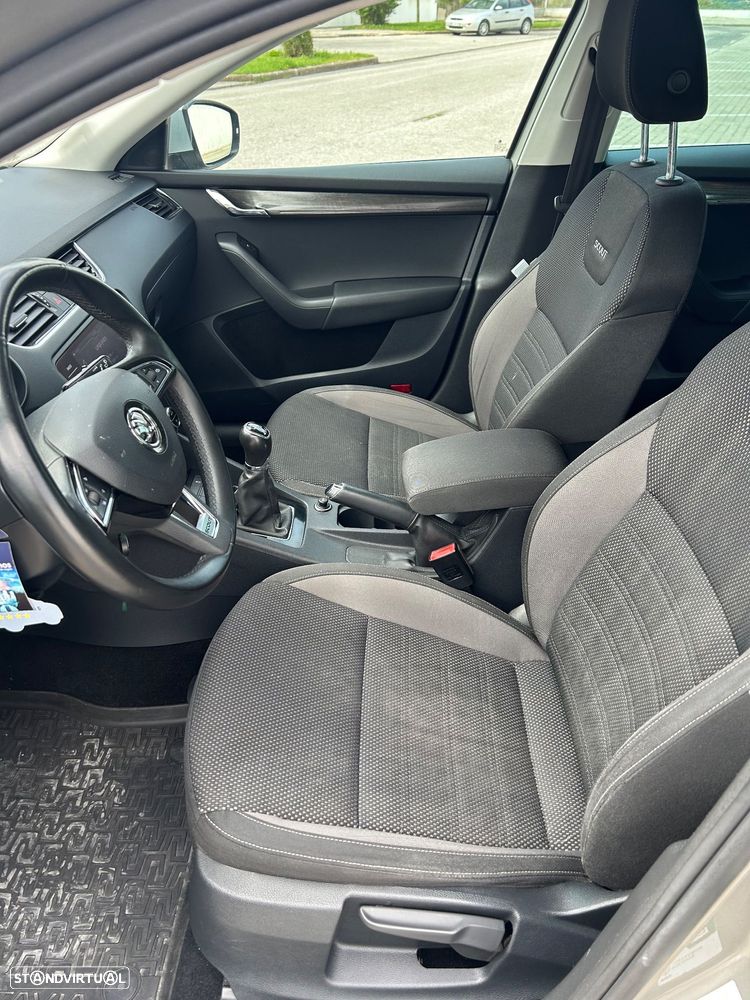 Skoda Octavia Break 2.0 TDI Scout 4x4 - 4