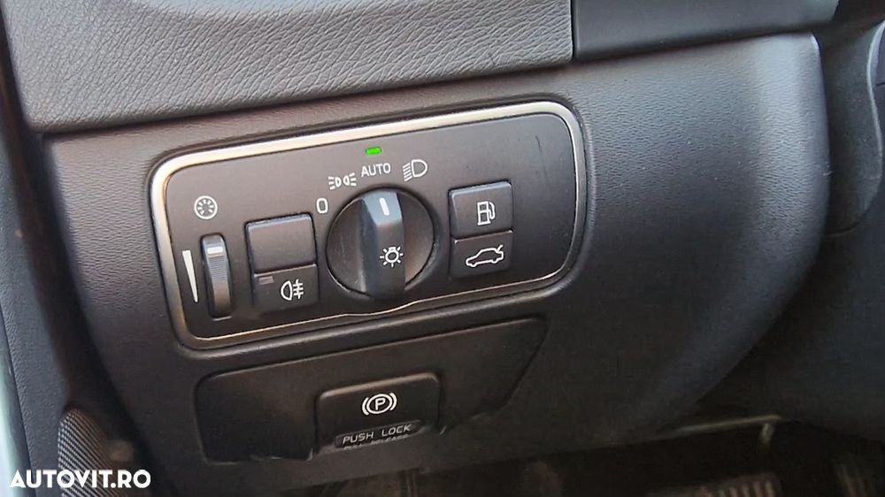 Volvo V60 D6 Plug-In-Hybrid AWD Geartronic Summum - 20