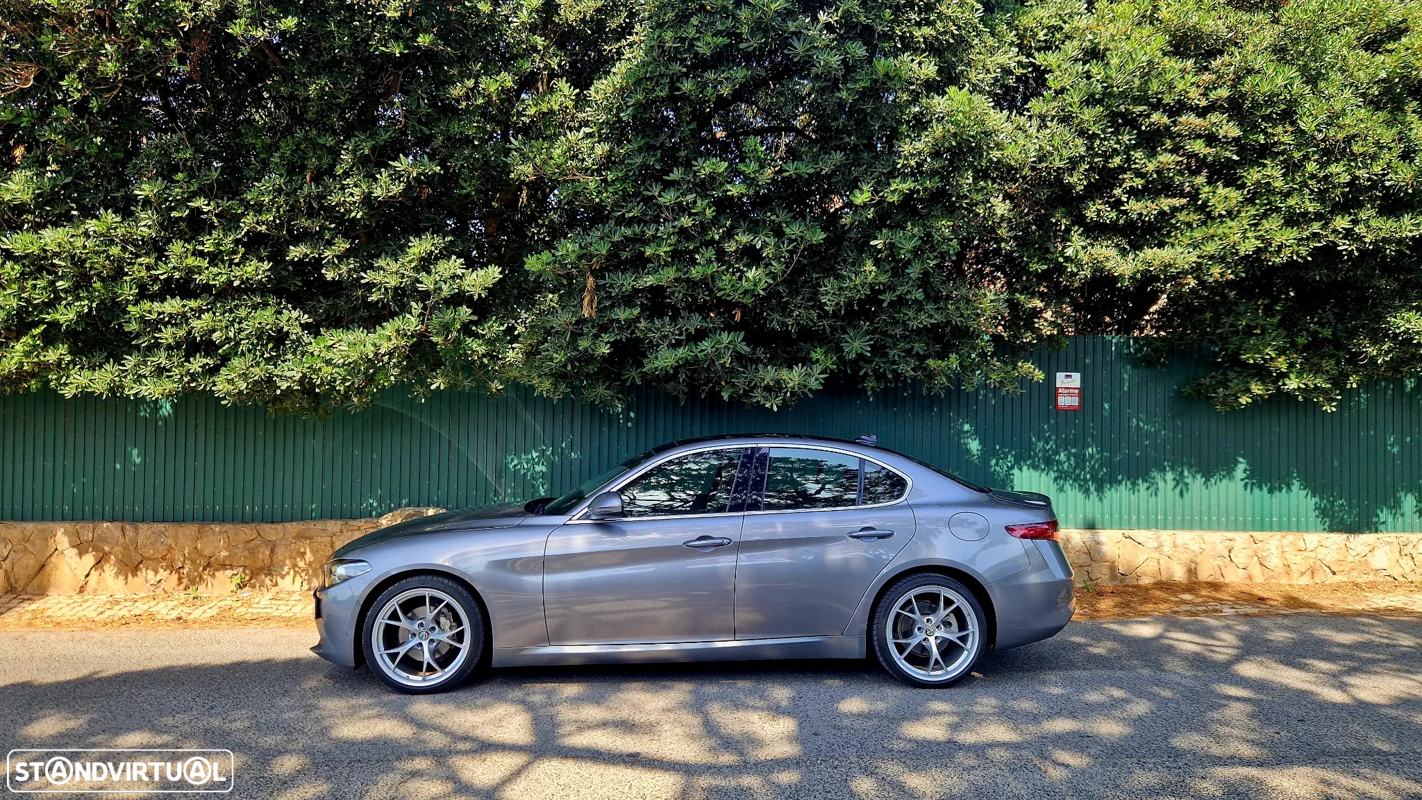 Alfa Romeo Giulia 2.0 AT8 - 2