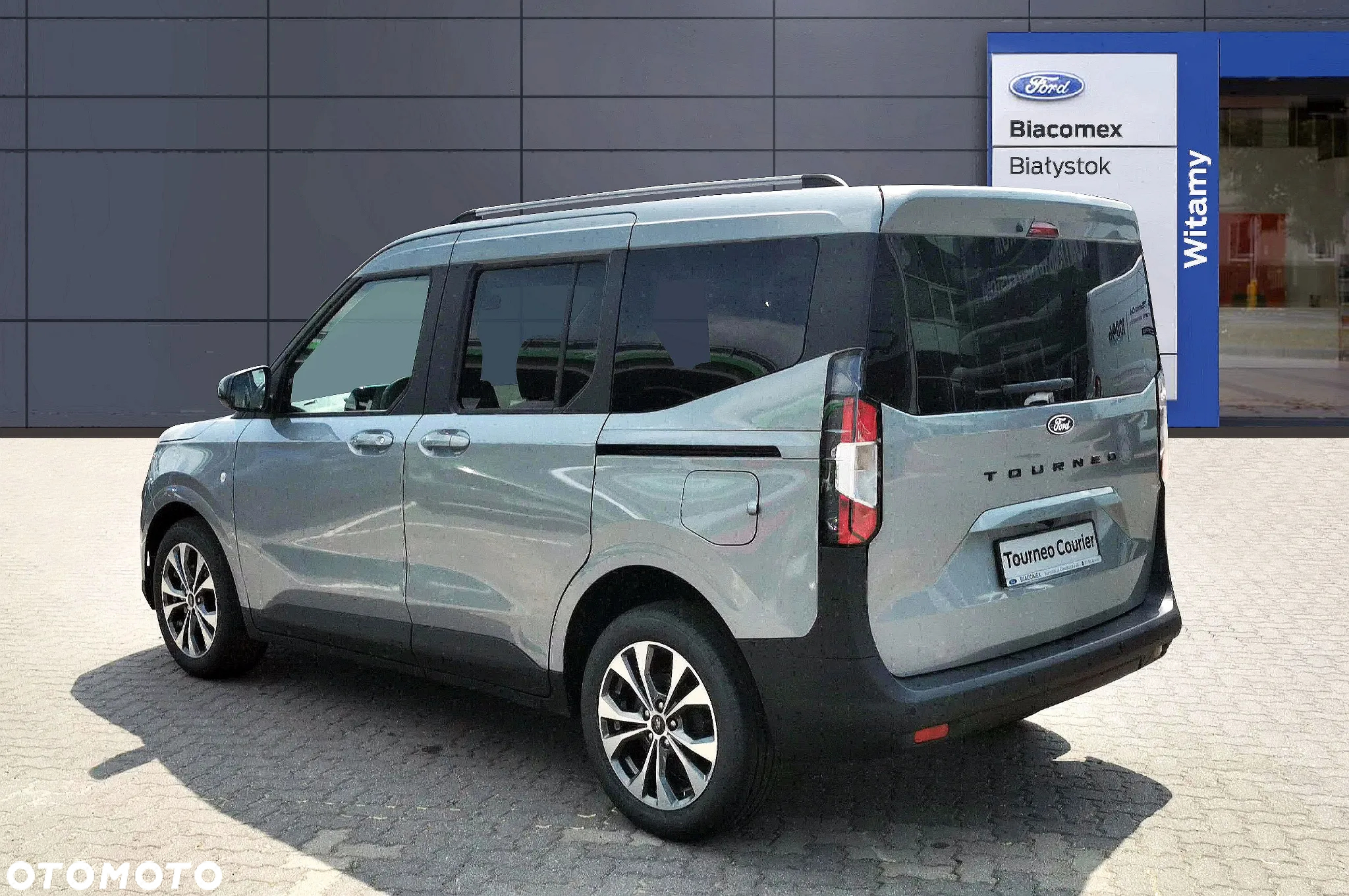 Ford Tourneo Courier 1.0 EcoBoost Titanium - 5