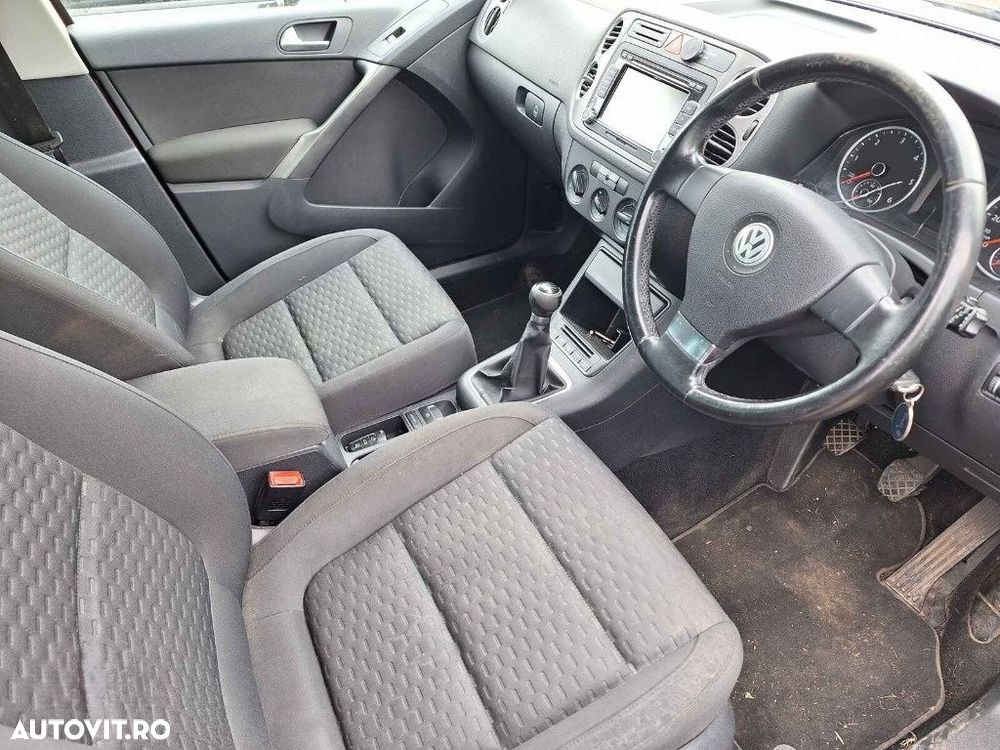 Punte spate Volkswagen Tiguan 5N 2009 SUV 2.0 TDI - 8