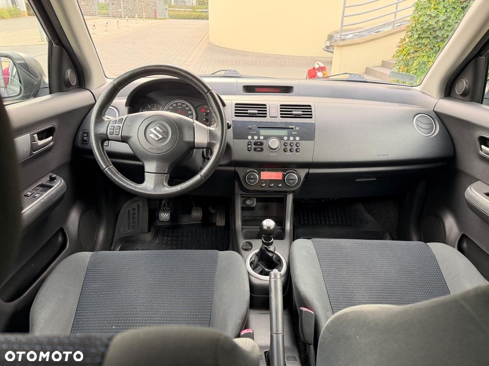 Suzuki Swift 1.3 DDiS GLX / Comfort - 10