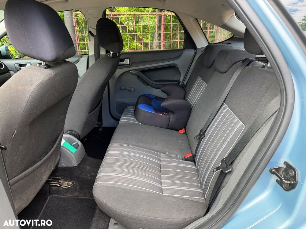 Ford Focus - 7
