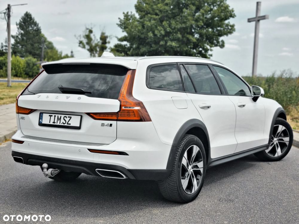 Volvo V60 Cross Country B4 D AWD Geartronic Pro - 16