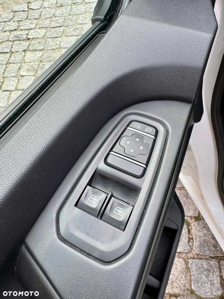 Renault Trafic - 15