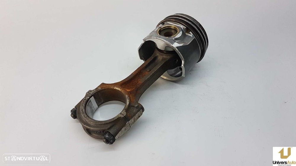 PISTÃO HYUNDAI TERRACAN (HP) 2.9 CRDI GL - 1