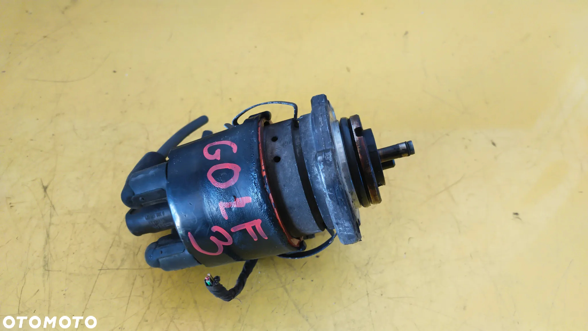 Aparat zapłonowy Volkswagen  GOLF III OE 0237521061 030905205AC - 2