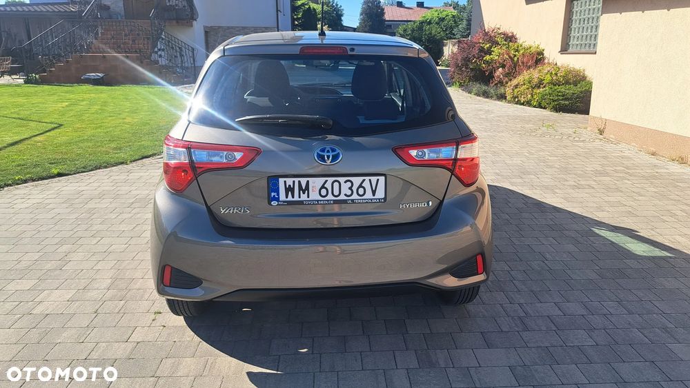 Toyota Yaris 1.5 VVT-i Lounge - 5