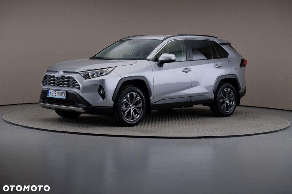 Toyota RAV4 - 1
