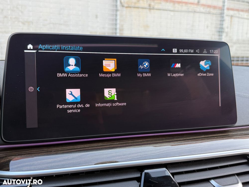 BMW Seria 5 530e Aut. Luxury Line - 36