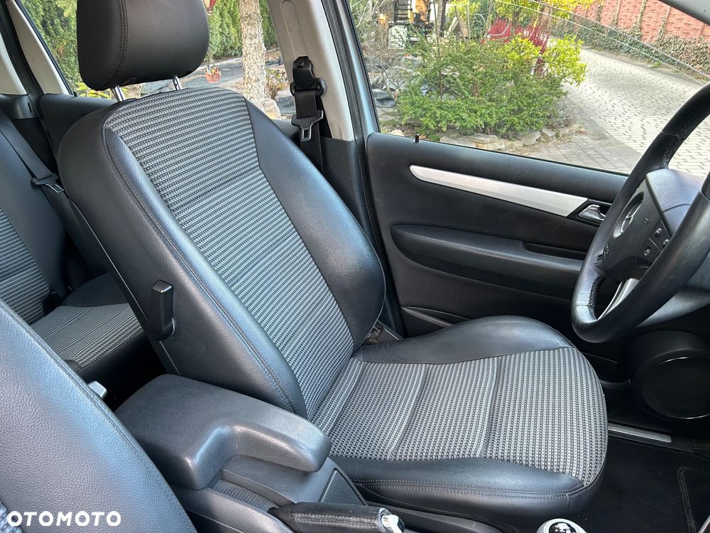 Mercedes-Benz Klasa B - 28