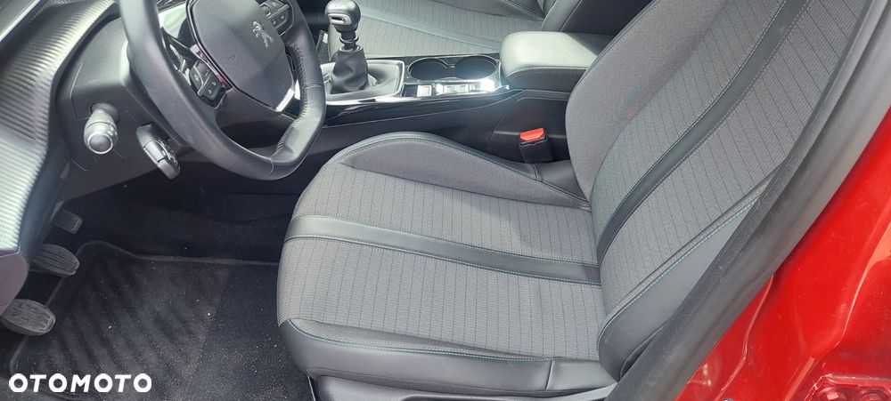 Peugeot 208 1.2 PureTech Active S&S - 17