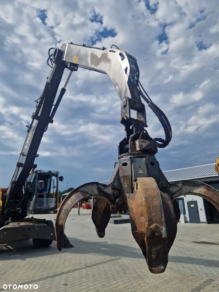 Volvo EW210D koparka przeładunkowa - 11
