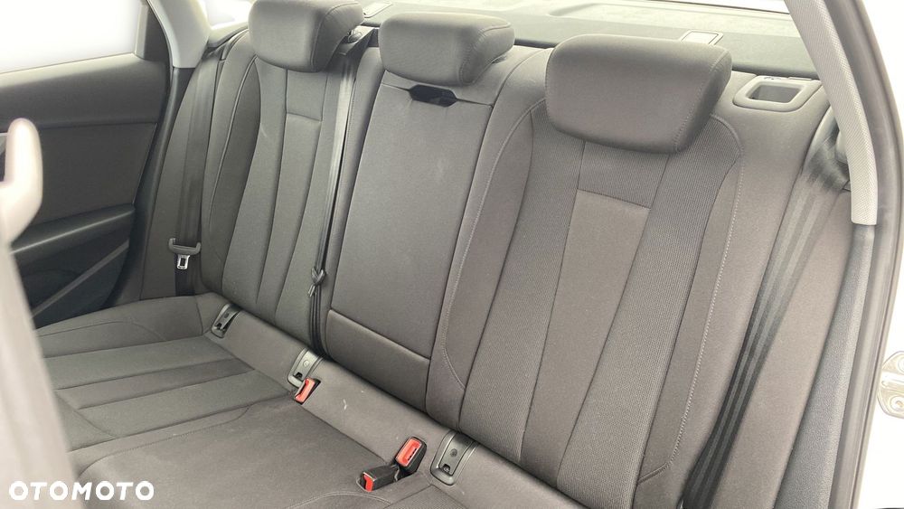 Audi A4 Limousine 35 TDI mHEV S tronic - 12