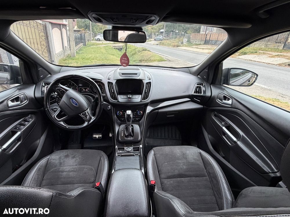 Ford Kuga - 12