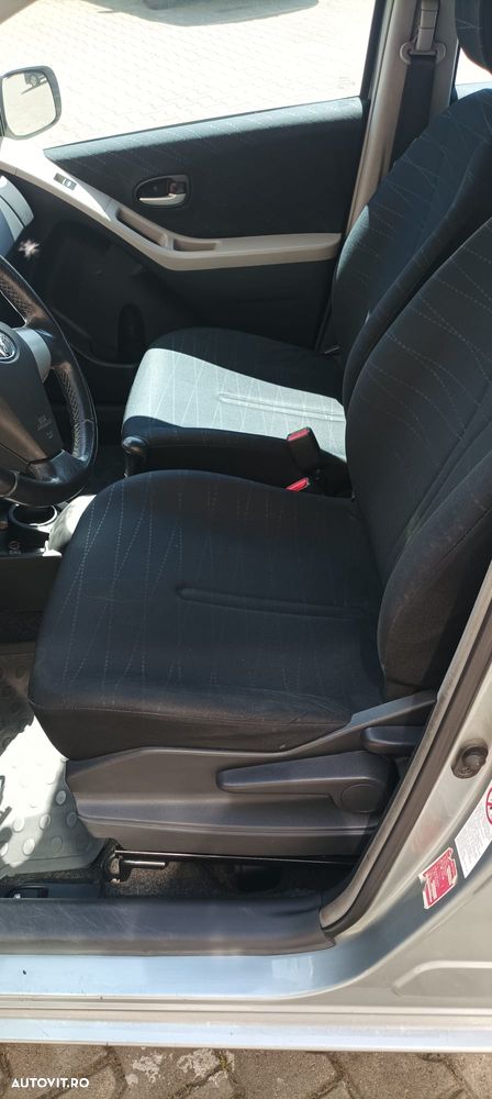 Toyota Yaris 1.4 D-4D Aut Sol - 15
