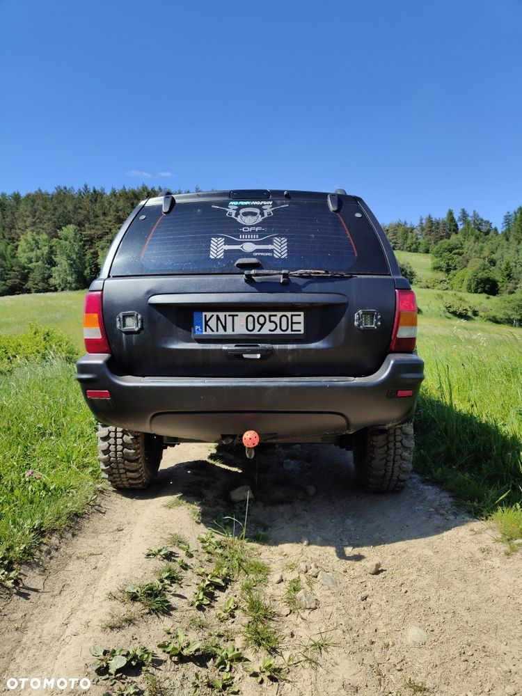 Jeep Cherokee - 7