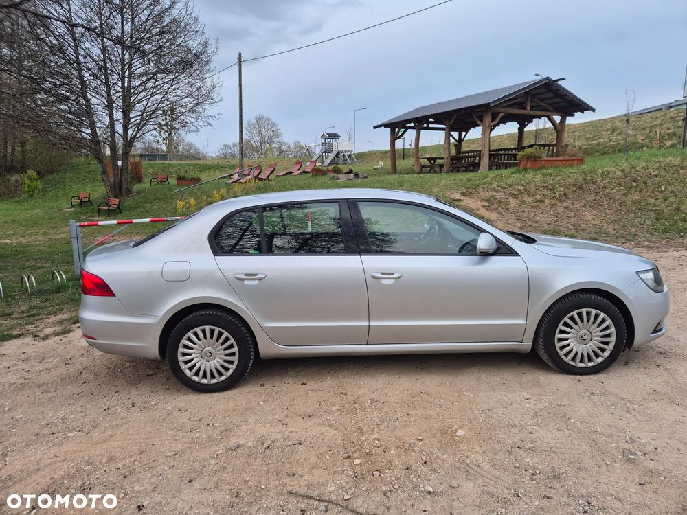Skoda Superb 2.0 TDI Ambition - 3