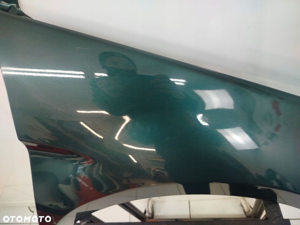 mercedes w245 05r- błotnik prawy przód przedni 478 - 4