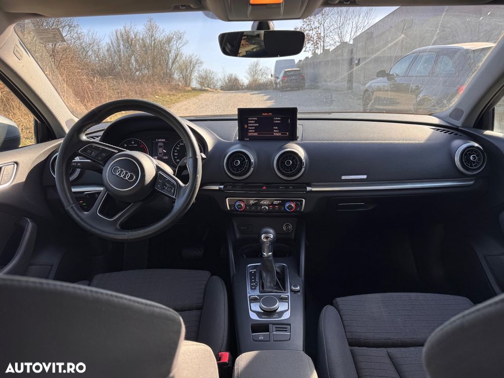 Audi A3 2.0 TDI S tronic Design - 4