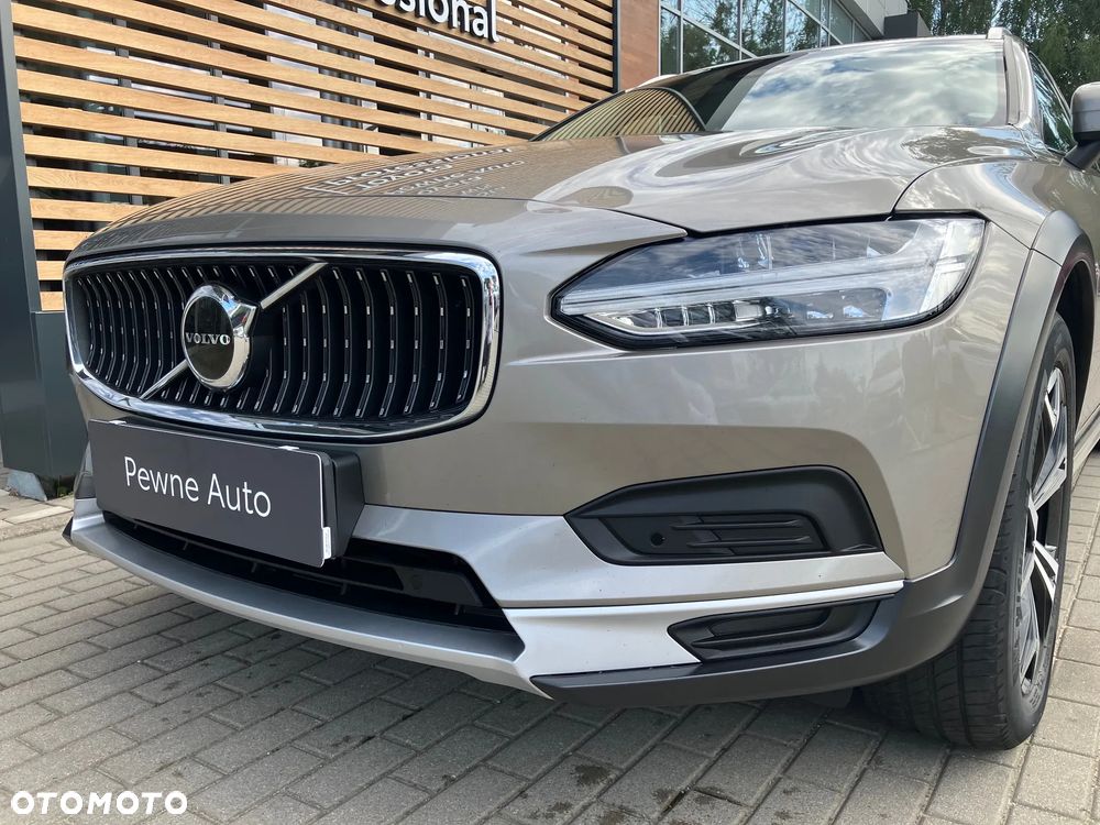 Volvo V90 Cross Country B5 D AWD Momentum Pro - 14