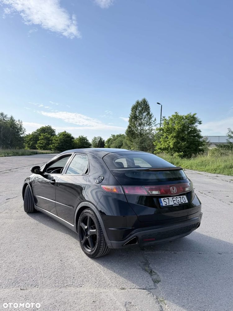 Honda Civic 1.8 Comfort - 1