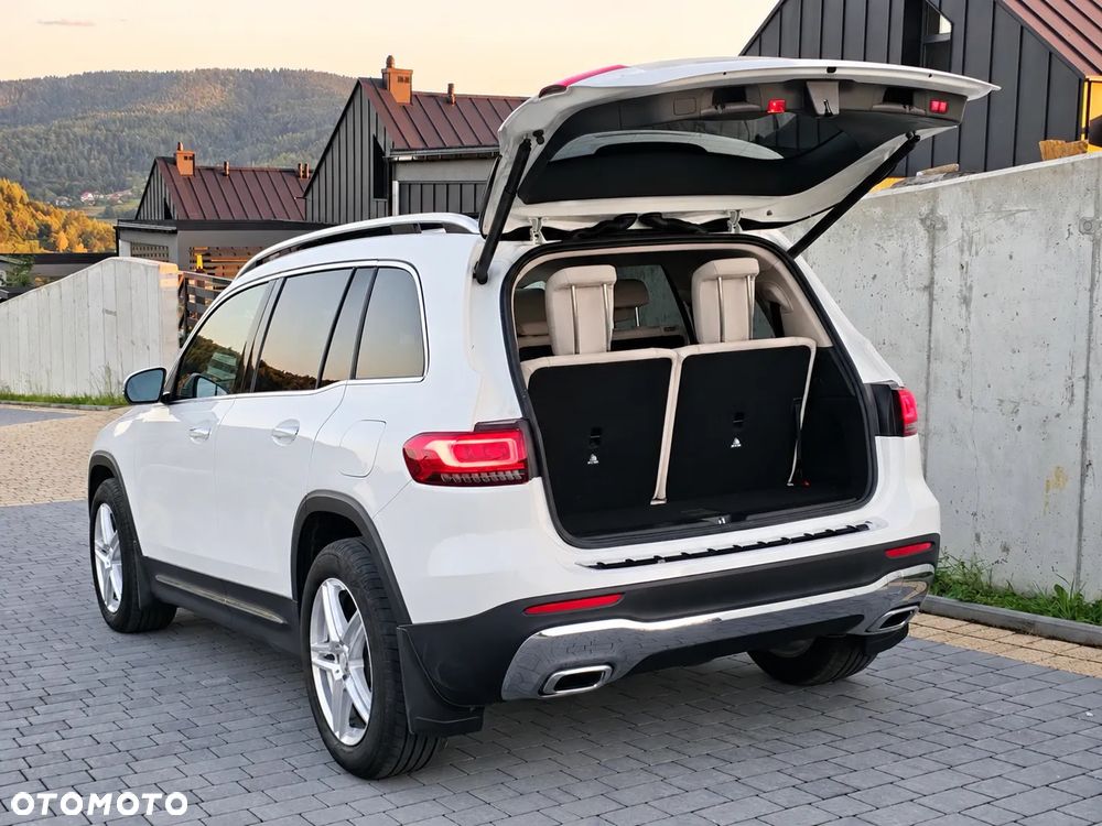 Mercedes-Benz GLB 250 4-Matic Progressive 8G-DCT - 10