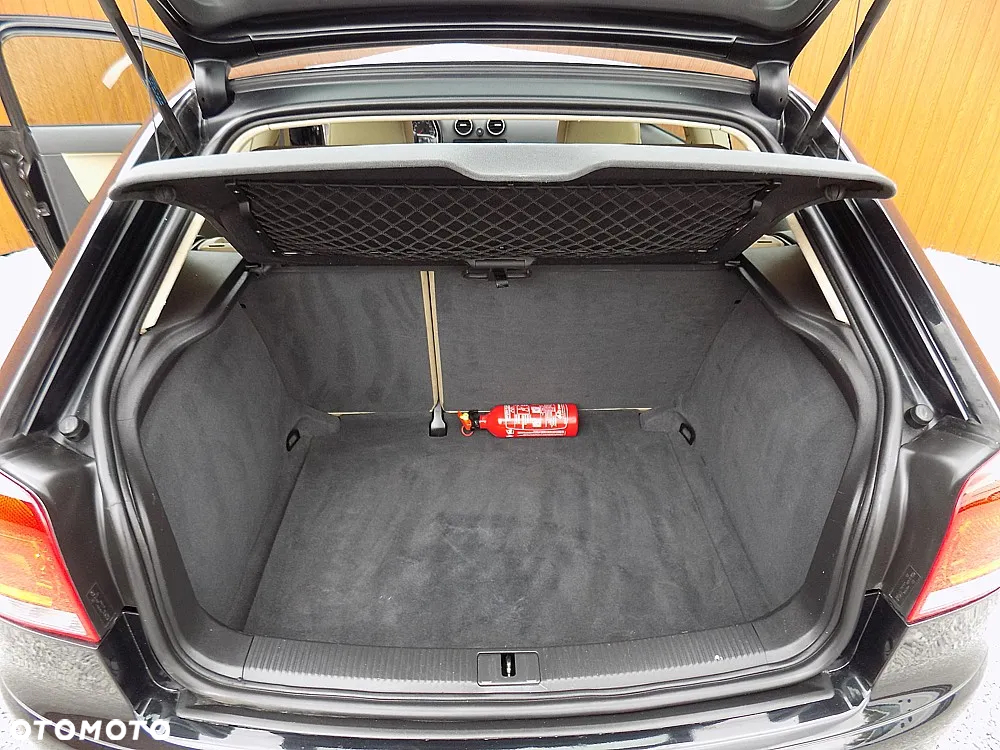 Audi A3 1.6 Attraction - 19