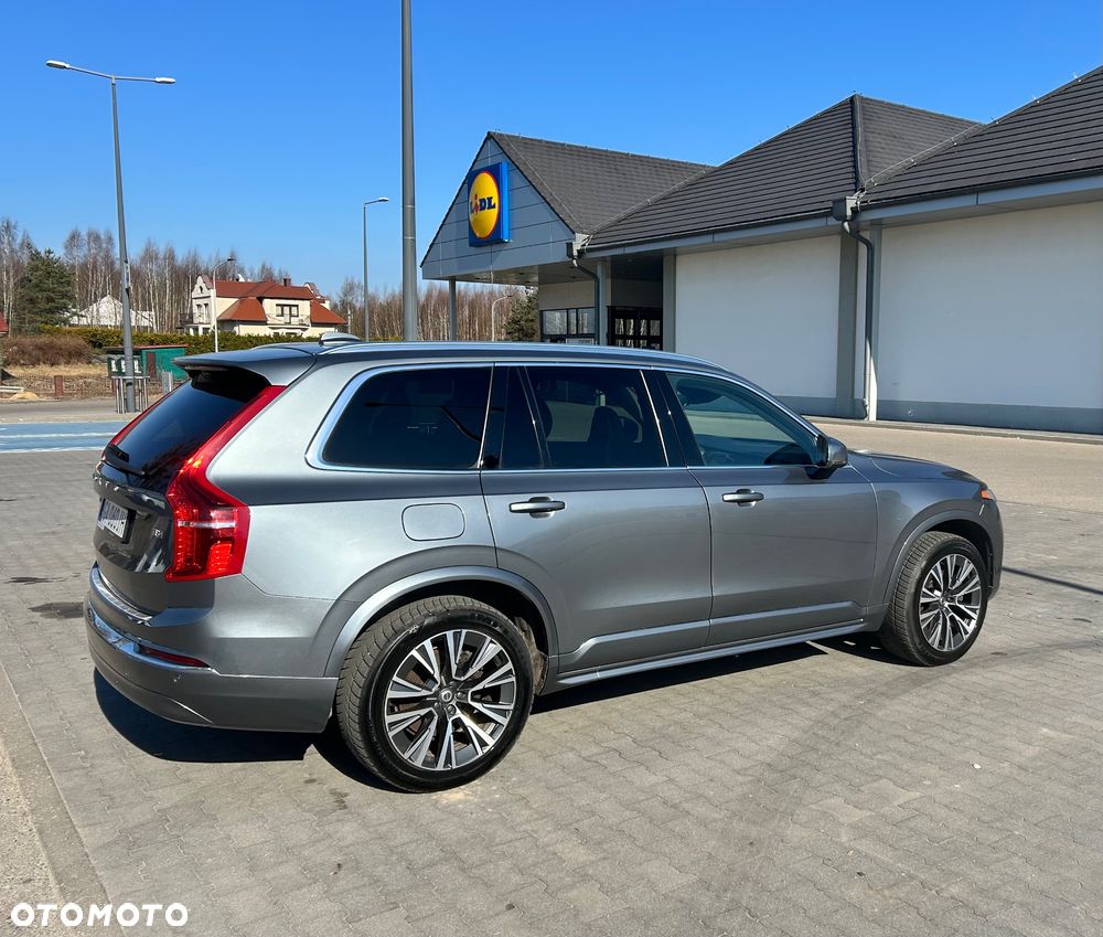 Volvo XC 90 - 9