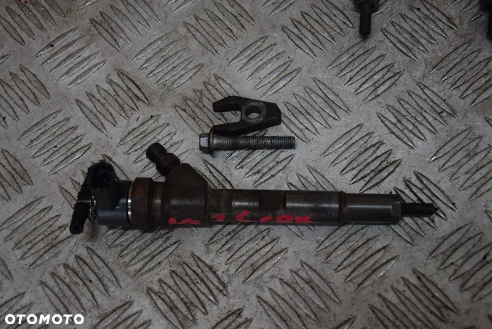 JEEP CHEROKEE KJ 2.5 CRD WTRYSK WTRYSKIWACZ WTRYSKI - 2