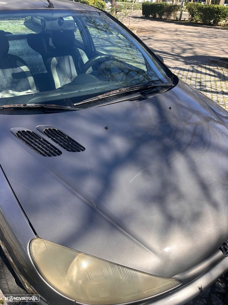 Peugeot 206 1.1 XR - 6