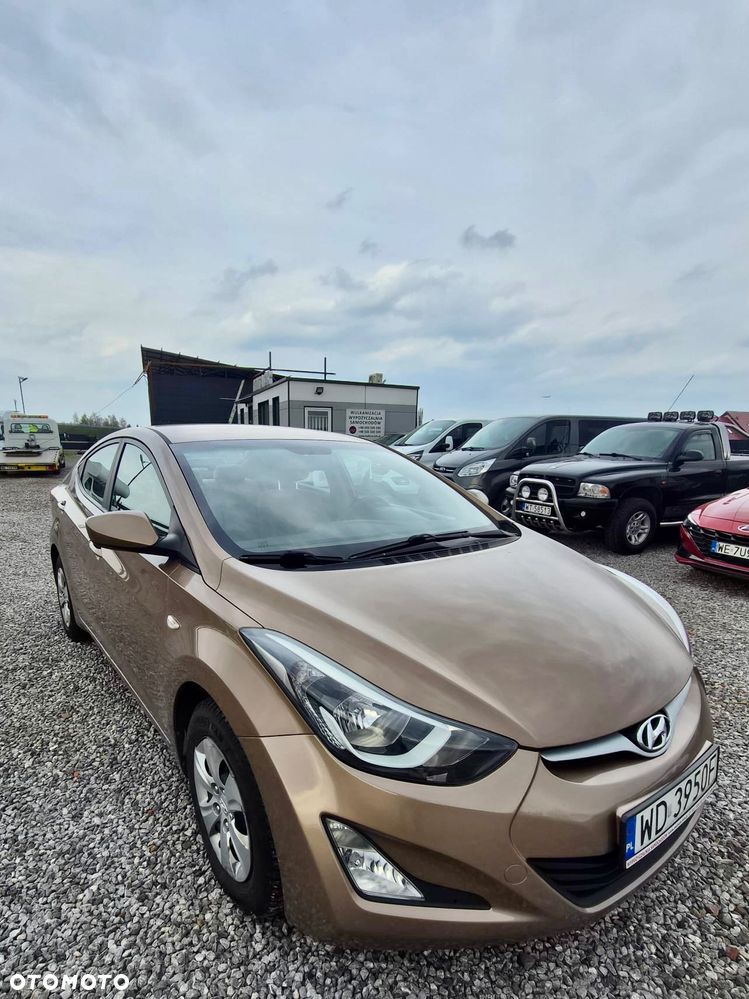 Hyundai Elantra 1.6 Comfort - 5