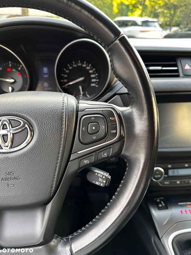 Toyota Avensis 2.0 D-4D Active Business - 14