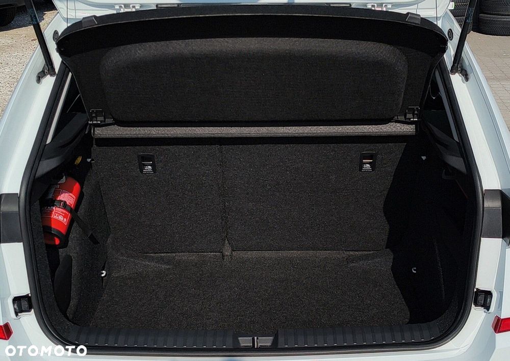 Skoda Kamiq 1.0 TSI Ambition DSG - 27