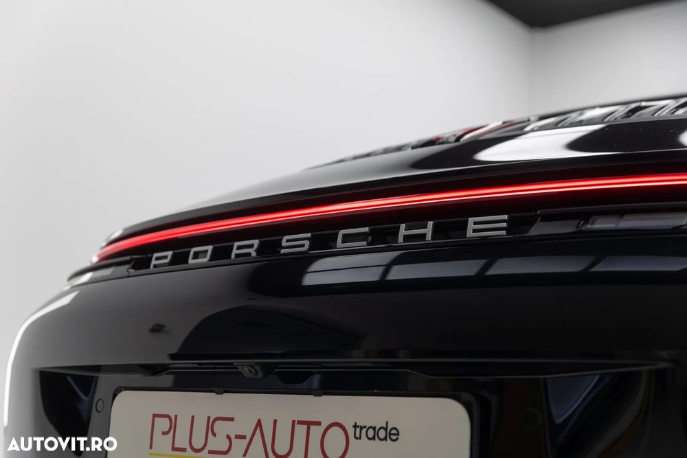 Porsche 911 Carrera PDK - 16
