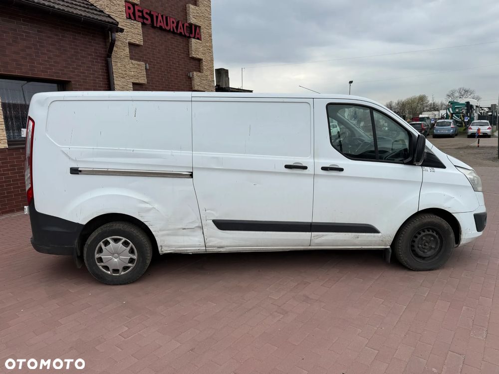 Ford TRANSIT CUSTOM - 6