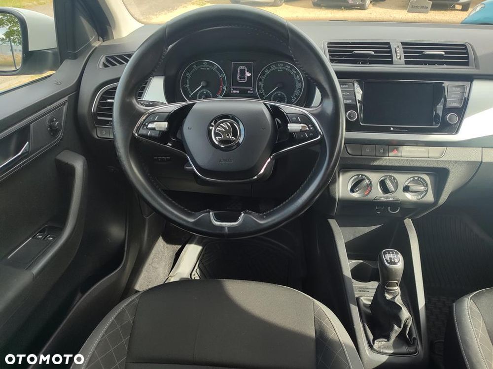 Skoda Fabia 1.0 Ambition - 11