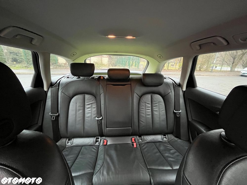 Audi A6 Avant 2.0 TDI Multitronic - 11