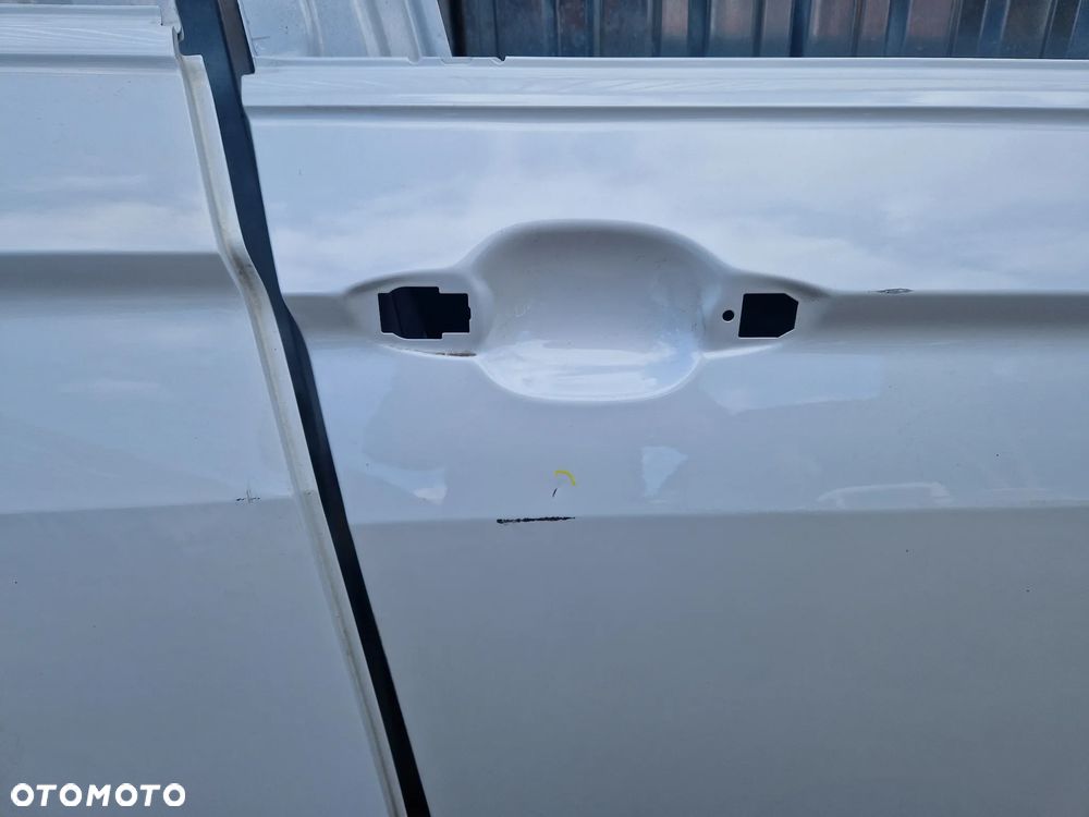 VW Tiguan II Drzwi Prawe Przód Tył - 11