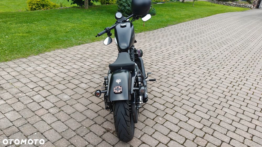 Harley-Davidson Sportster Iron 883 - 4