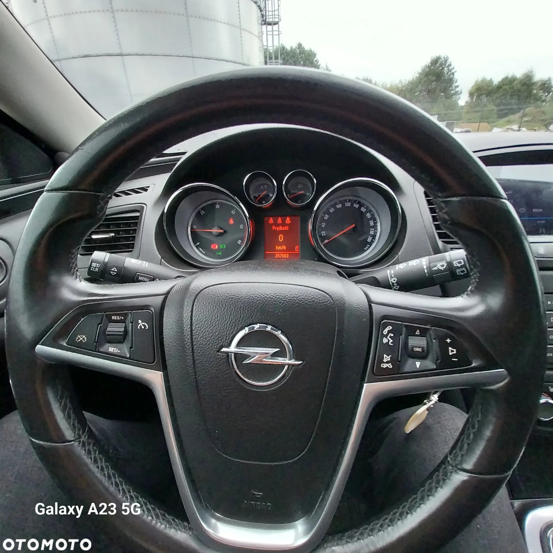 Opel Insignia 2.0 CDTI - 17