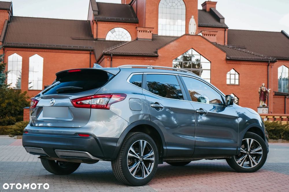 Nissan Qashqai 1.2 DIG-T Tekna EU6 - 16