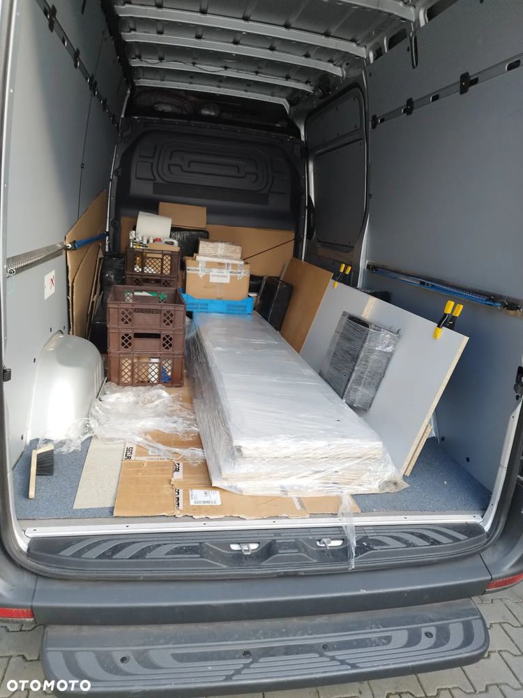 Mercedes-Benz Sprinter - 16